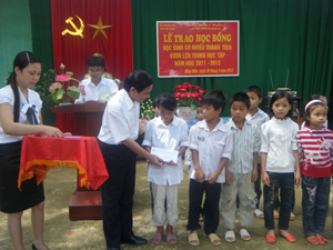 Hòa Bình: Công tác khuyến học, khuyến tài ở huyện Lạc Thủy