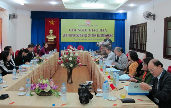 Hội nghị giao ban Cụm thi đua khuyến học các tỉnh Bắc miền trung năm 2014