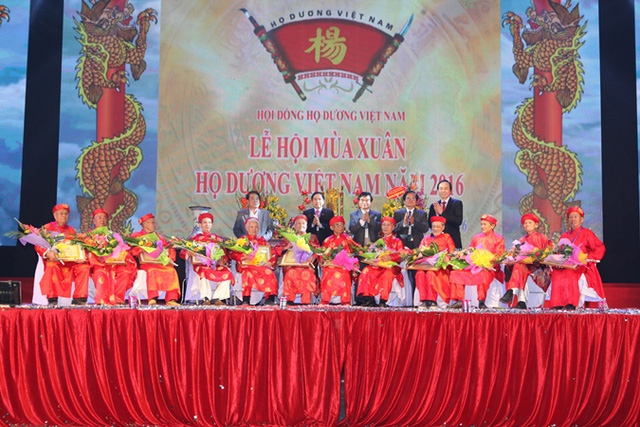Tưng bừng Lễ hội mùa xuân Dòng họ Dương Việt Nam năm 2016