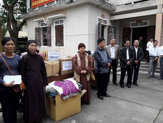 HKH tỉnh Hà Nam: Ủng hộ Đồng bào bị lũ lụt của hai xã Xuân Hòa, Nam Cường - Nam Đàn - Nghệ An, 230 triệu đồng