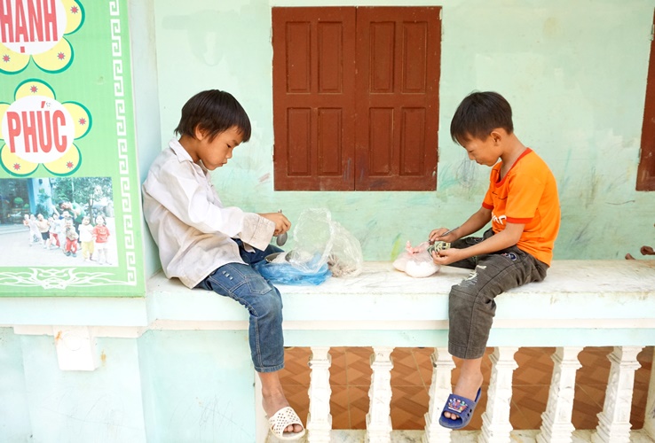 Phú Thọ: Ấm con chữ vùng cao