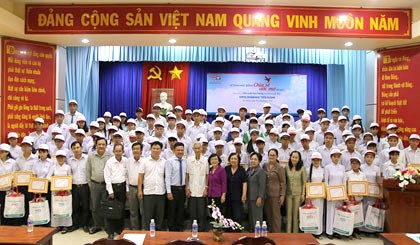 Tiền Giang: Lễ trao học bổng 'Chia sẻ ước mơ' lần thứ 5