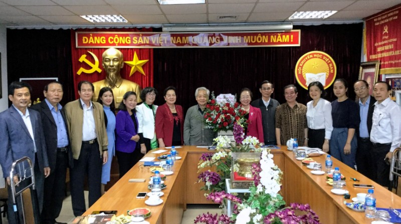 Hội Khuyến học VN kỷ niệm 88 năm Ngày Phụ nữ Việt Nam