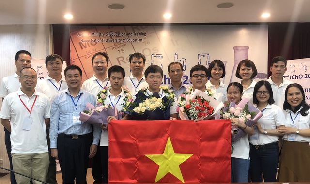 Việt Nam giành 4 Huy chương Vàng Olympic Hóa học Quốc tế 2020 