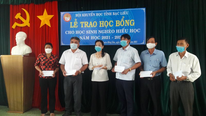 Bạc Liêu: Huyện Hồng Dân với phong trào 'Nuôi heo đất khuyến học - khuyến tài'