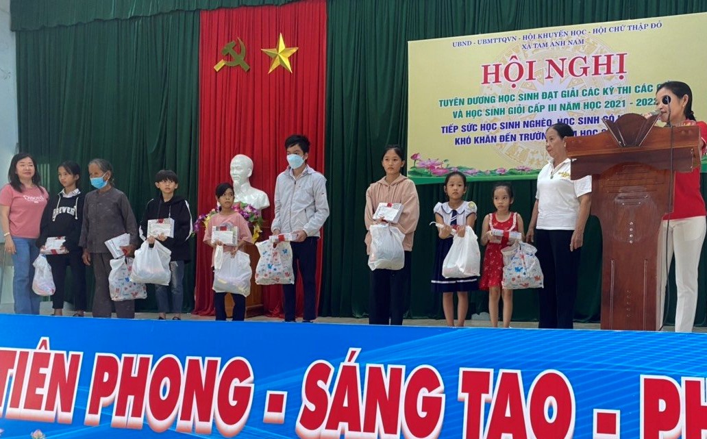 Quảng Nam: Sôi nổi công tác khuyến học, khuyến tài, xã hội học tập xã Tam Anh Nam