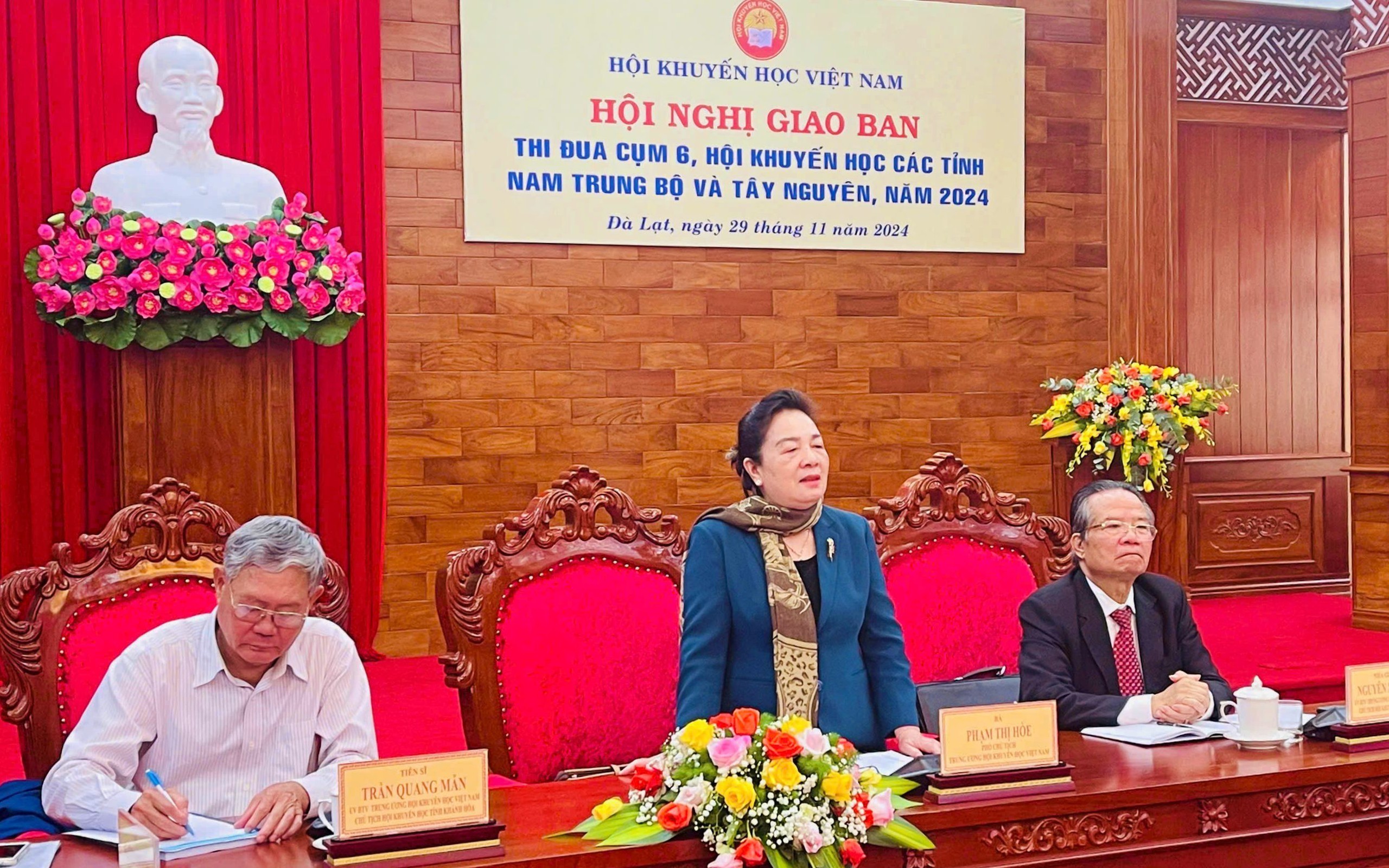 Xem hình