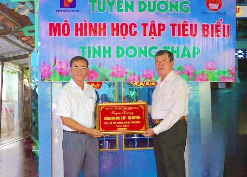 Dòng họ học tập tiêu biểu - dòng họ Huỳnh ở Đồng Tháp