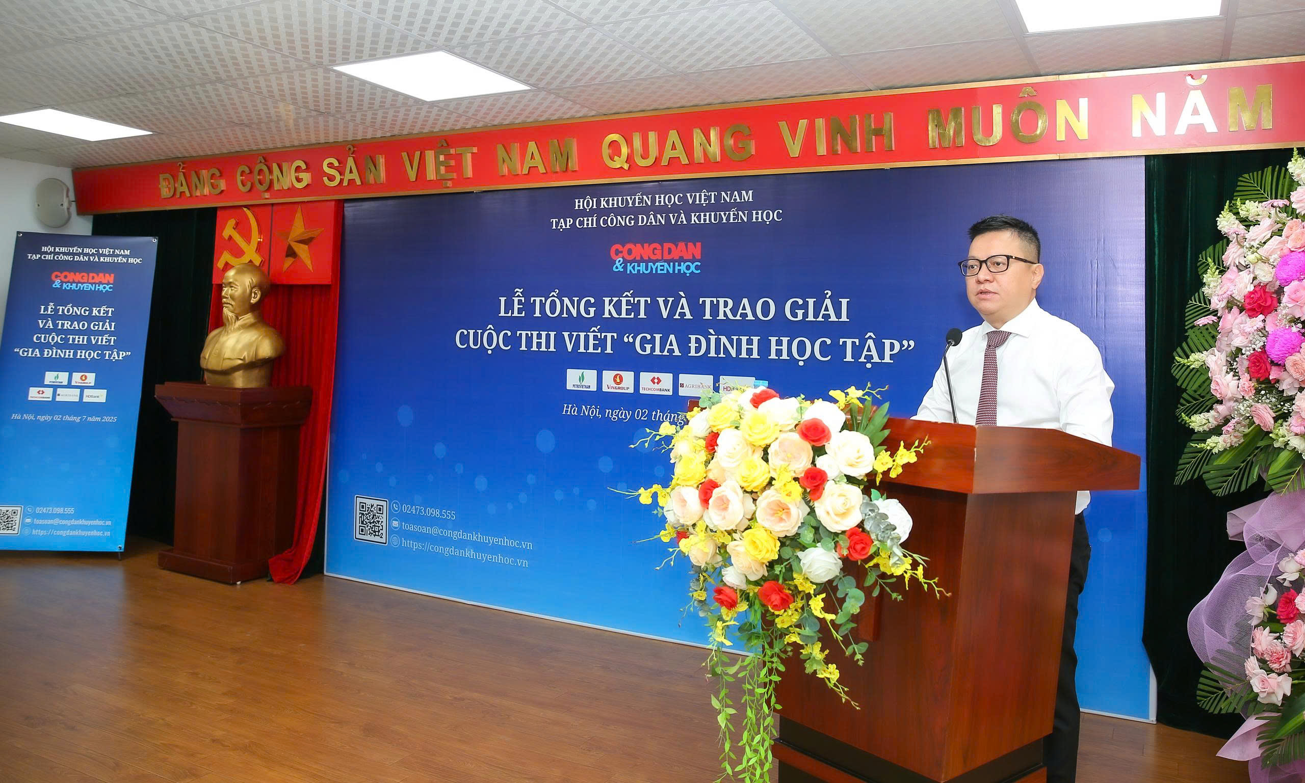 Tạp chí Công dân và Khuyến học vinh danh 16 tác phẩm xuất sắc đạt giải Cuộc thi viết 
